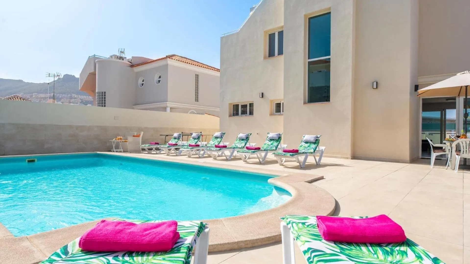 Villa Alegria By Villa Plus Costa Adeje  Spanje